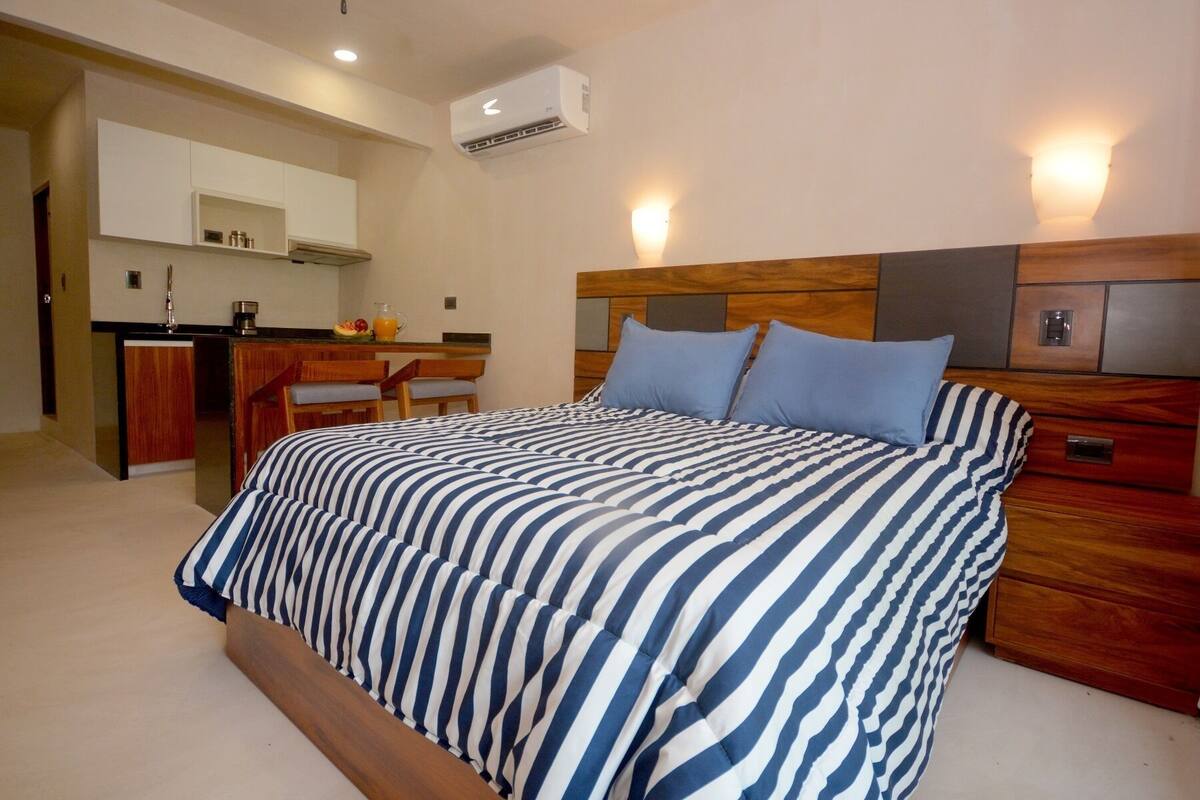 Ropa de cama de alta calidad y cortinas blackout 