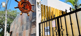 Meson del capitan 7 depa en el centro!
