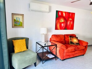 TV - Meson del capitan 8 depa en el centro! (Mazatlán)