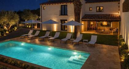 10 Min. von Sitges mit dem Auto – Masia Las Moreras Neu 100% Tradition & Komfort