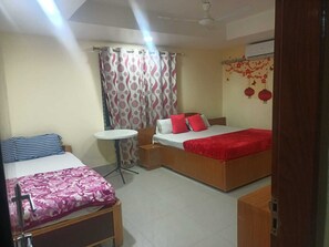 Room - Hotel Tezpur City (Tezpur)