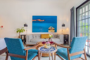 Flat-screen TV - In the Heart of Old Town, walking distance to everything Villa Sorpresa 3 Studio (Puerto Vallarta)