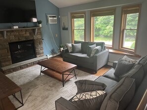 Smart TV, fireplace, video games