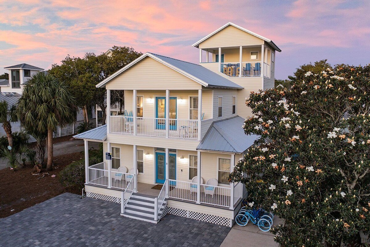 Photo 2 of Flirty Flamingo- Pet-Friendly Vacation Home Near Beach with Private Pool Area