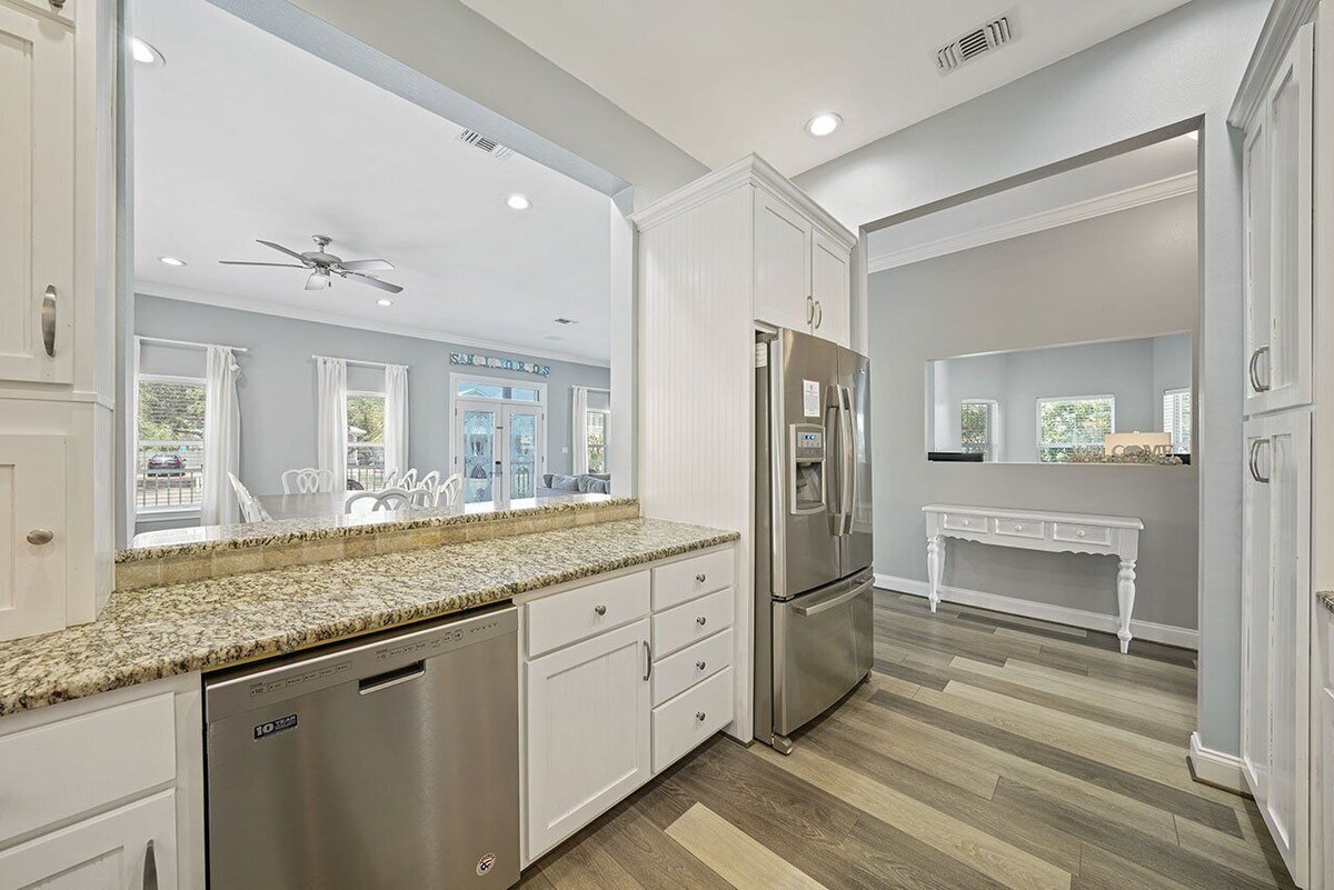 Photo 12 of Flirty Flamingo- Pet-Friendly Vacation Home Near Beach with Private Pool Area