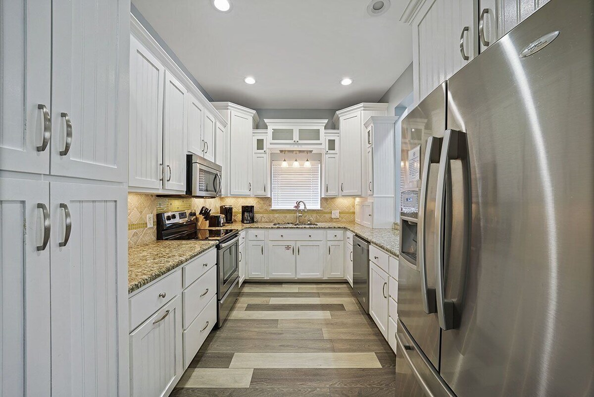 Photo 11 of Flirty Flamingo- Pet-Friendly Vacation Home Near Beach with Private Pool Area