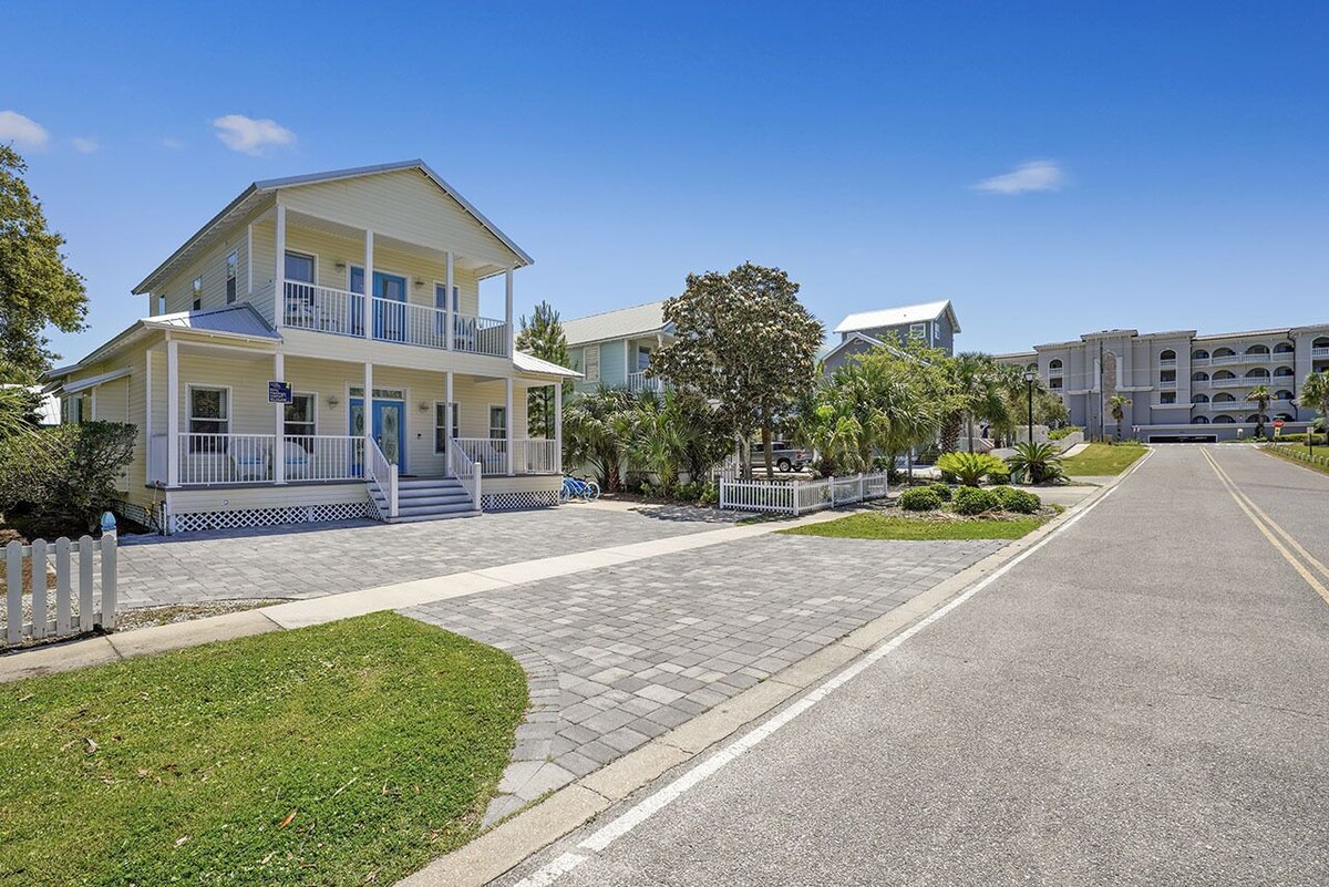 Photo 49 of Flirty Flamingo- Pet-Friendly Vacation Home Near Beach with Private Pool Area
