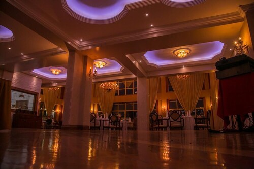 Traveler Safari - Langata (Weston)