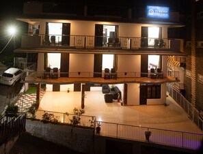 Bagian depan properti