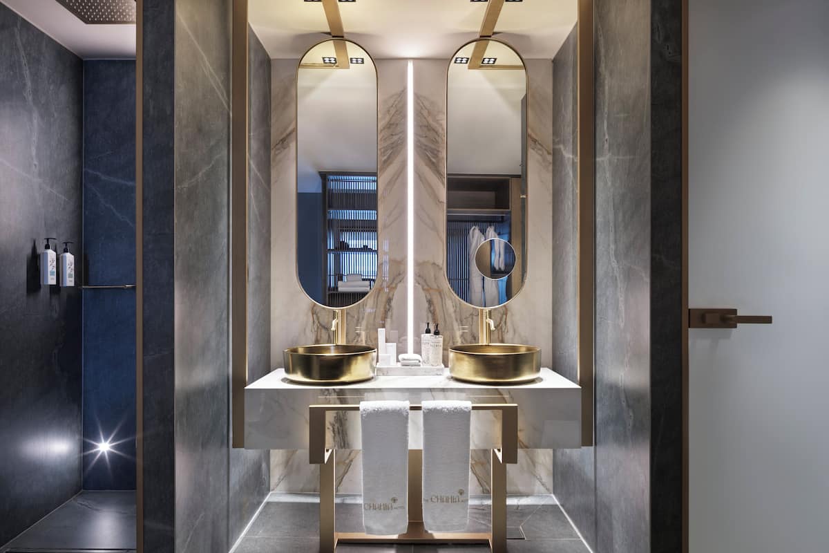 1 habitación, ropa de cama hipoalergénica y minibar