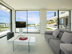 TV - Villa Atina by Interhome (Jávea)