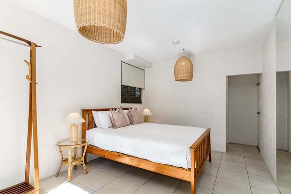 5 Schlafzimmer, Bügeleisen/Bügelbrett, Internetzugang, Bettwäsche