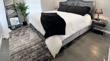 3 bedrooms, desk, iron/ironing board, free WiFi