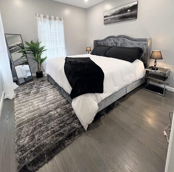 3 Schlafzimmer, Schreibtisch, Bügeleisen/Bügelbrett, kostenloses WLAN