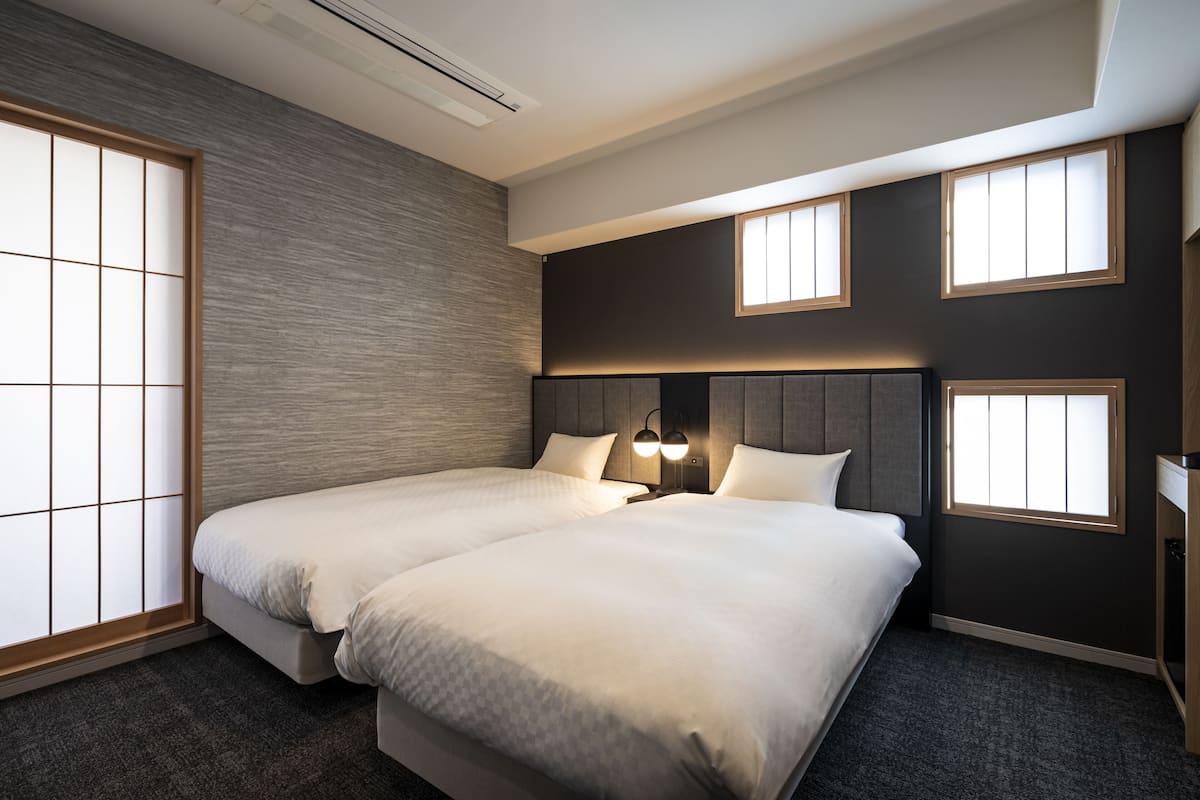 Standard Twin Room | Hypo-allergenic bedding, iron/ironing board, free WiFi, bed sheets