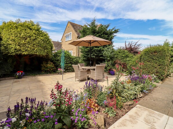 Cottage | Property grounds - 3 Granbrook Lane (Chipping Campden)