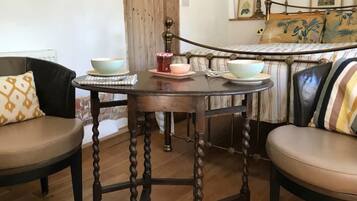 1 dormitorio, tabla de planchar con plancha, wifi gratis y ropa de cama