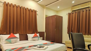 Unclassified image, 3 of 48, button -  Loharkar Hotel (Nagpur)