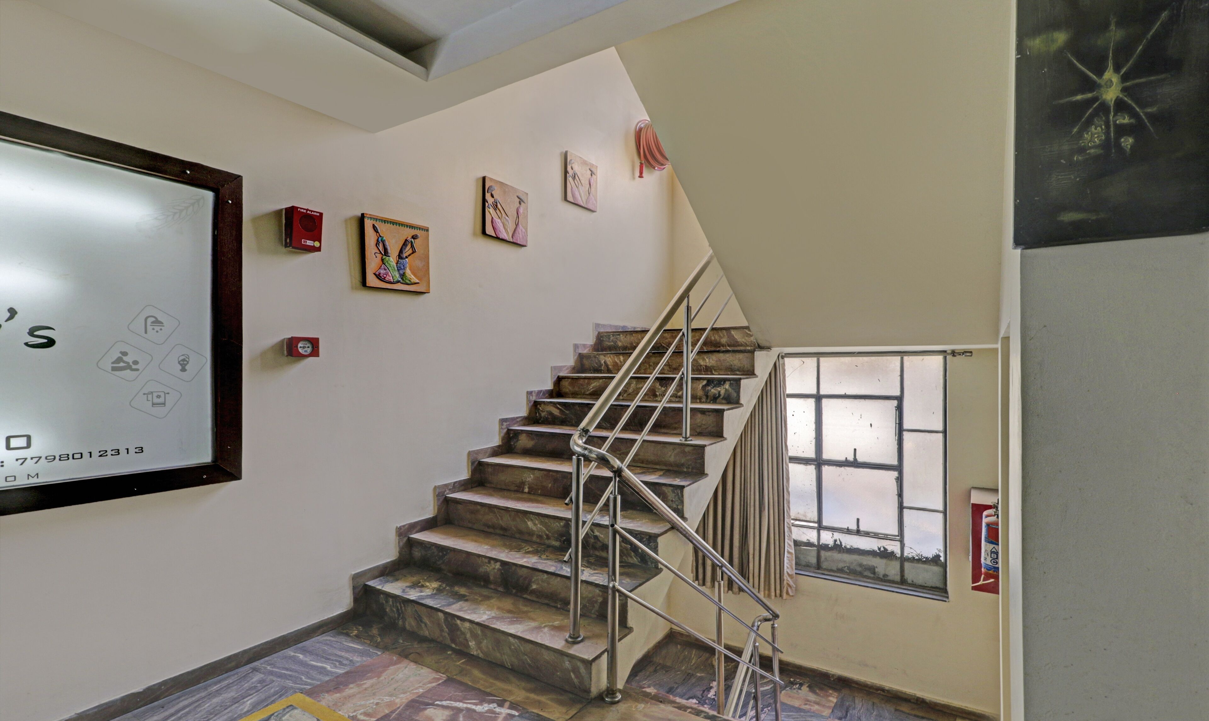 Foto - Loharkar Hotel