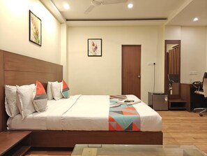 Superior Double Room | Premium bedding, in-room safe, desk, laptop workspace -  Loharkar Hotel (Nagpur)