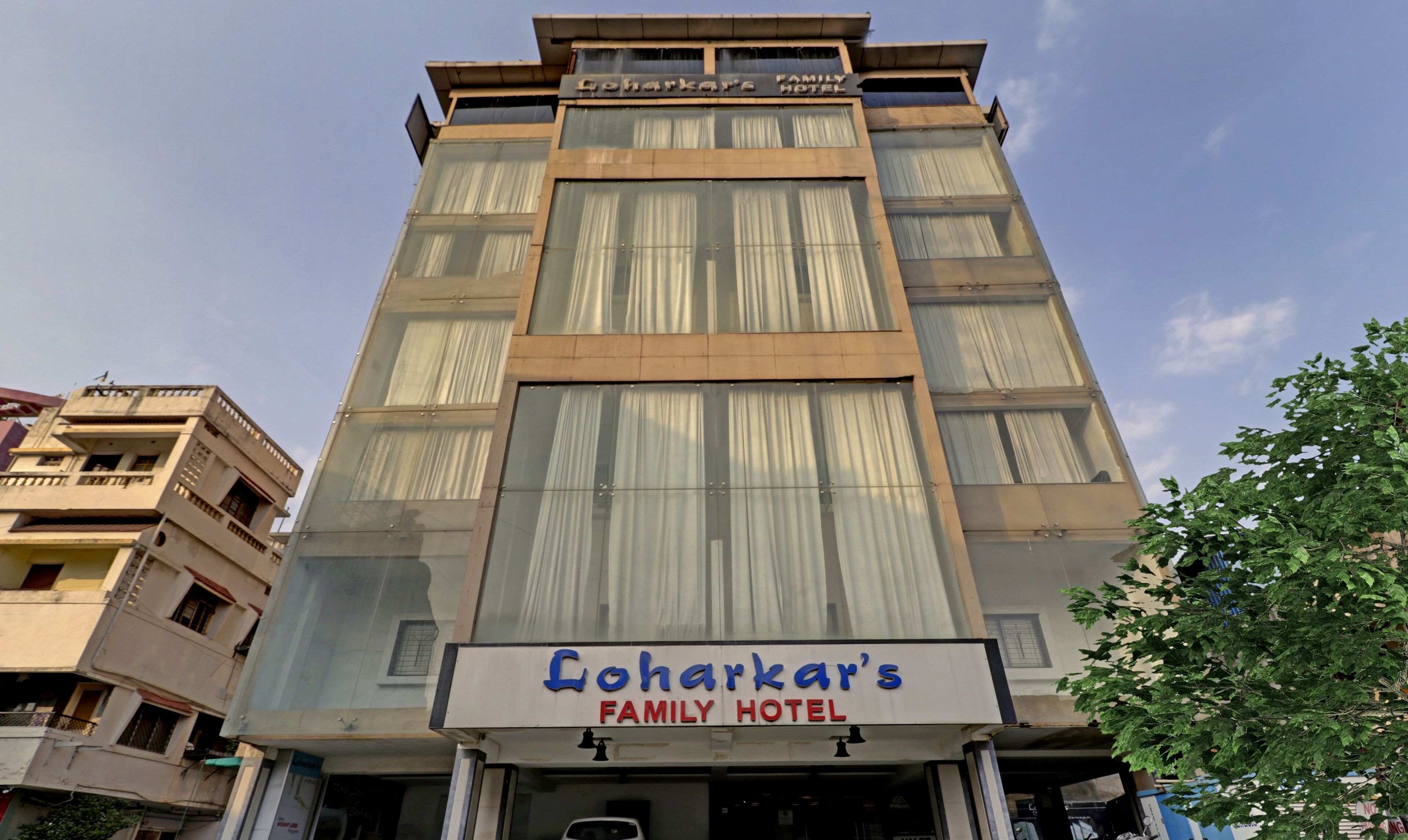 Foto - Loharkar Hotel