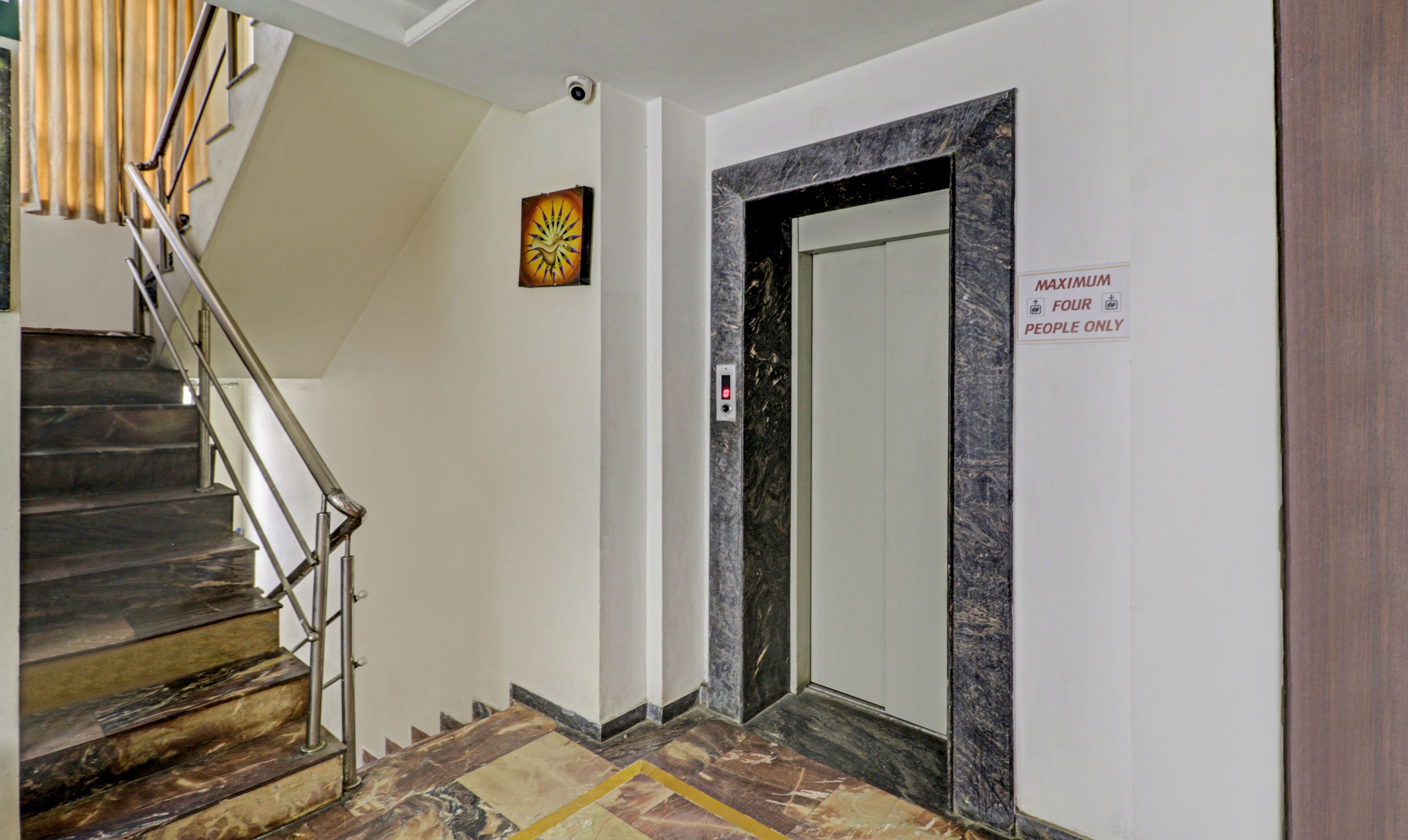 Foto - Loharkar Hotel