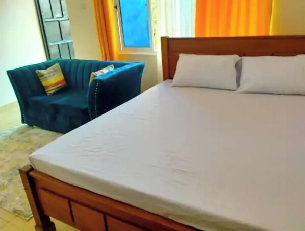 2 slaapkamers, een kluis op de kamer, een bureau, gratis wifi