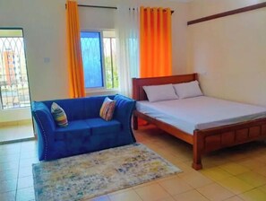 2 bedrooms, in-room safe, desk, free WiFi