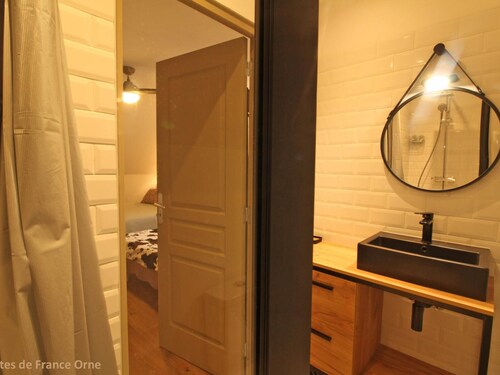 Charming house with terrace and garden, wifi included, pets allowed