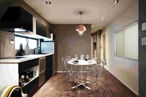 雪櫃、微波爐、焗爐、洗碗機