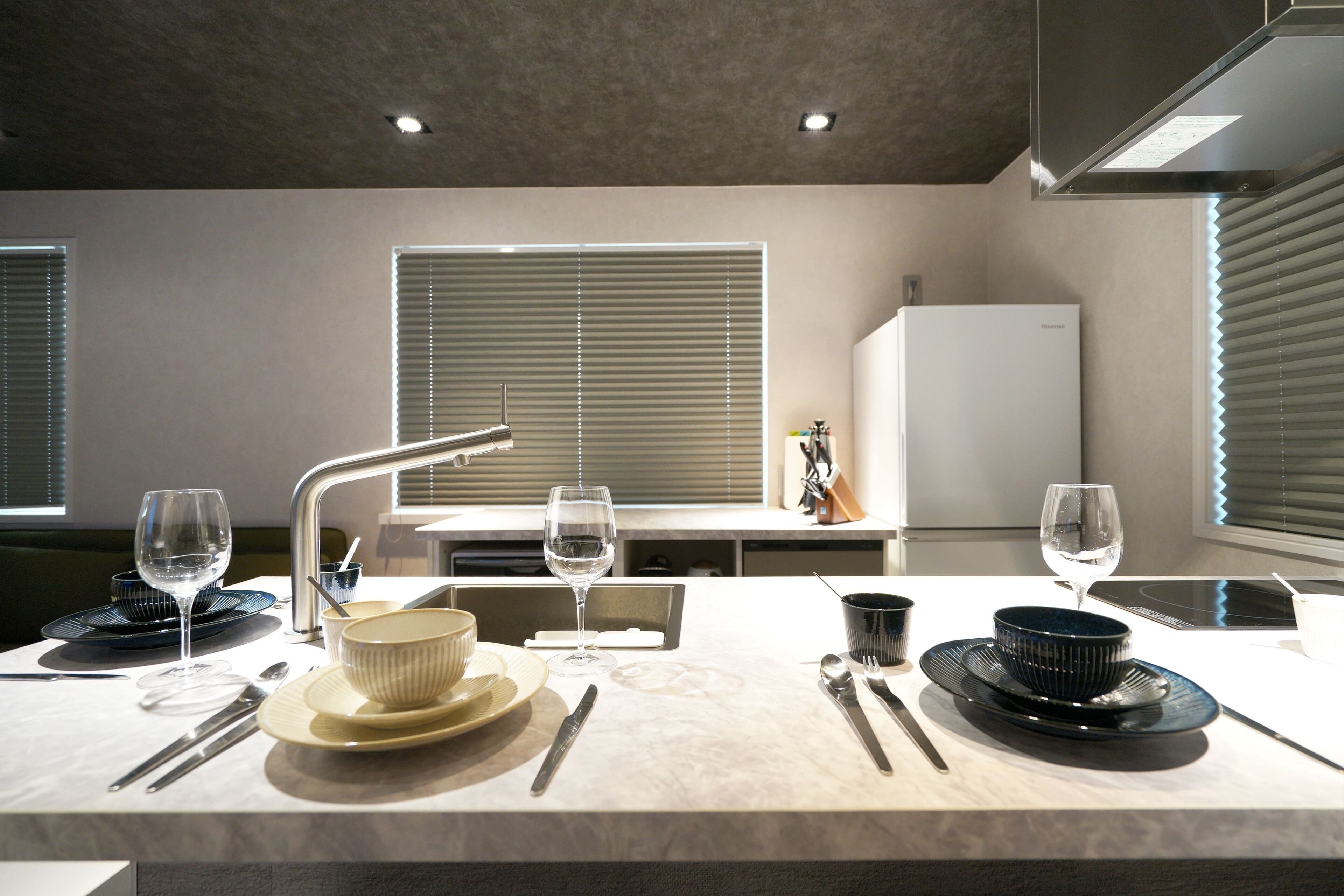 Fridge, microwave, dishwasher, coffee/tea maker