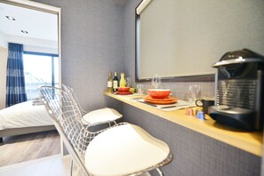 2 Schlafzimmer, Schreibtisch, Bügeleisen/Bügelbrett, kostenloses WLAN