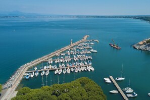 Marina/club náutico