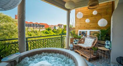 Villanueva, maison de caractĂšre avec Jacuzzi et vue panoramique sur le Lot !