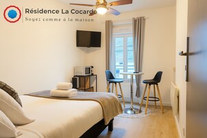 Standard Studio | Individually decorated, individually furnished, laptop workspace