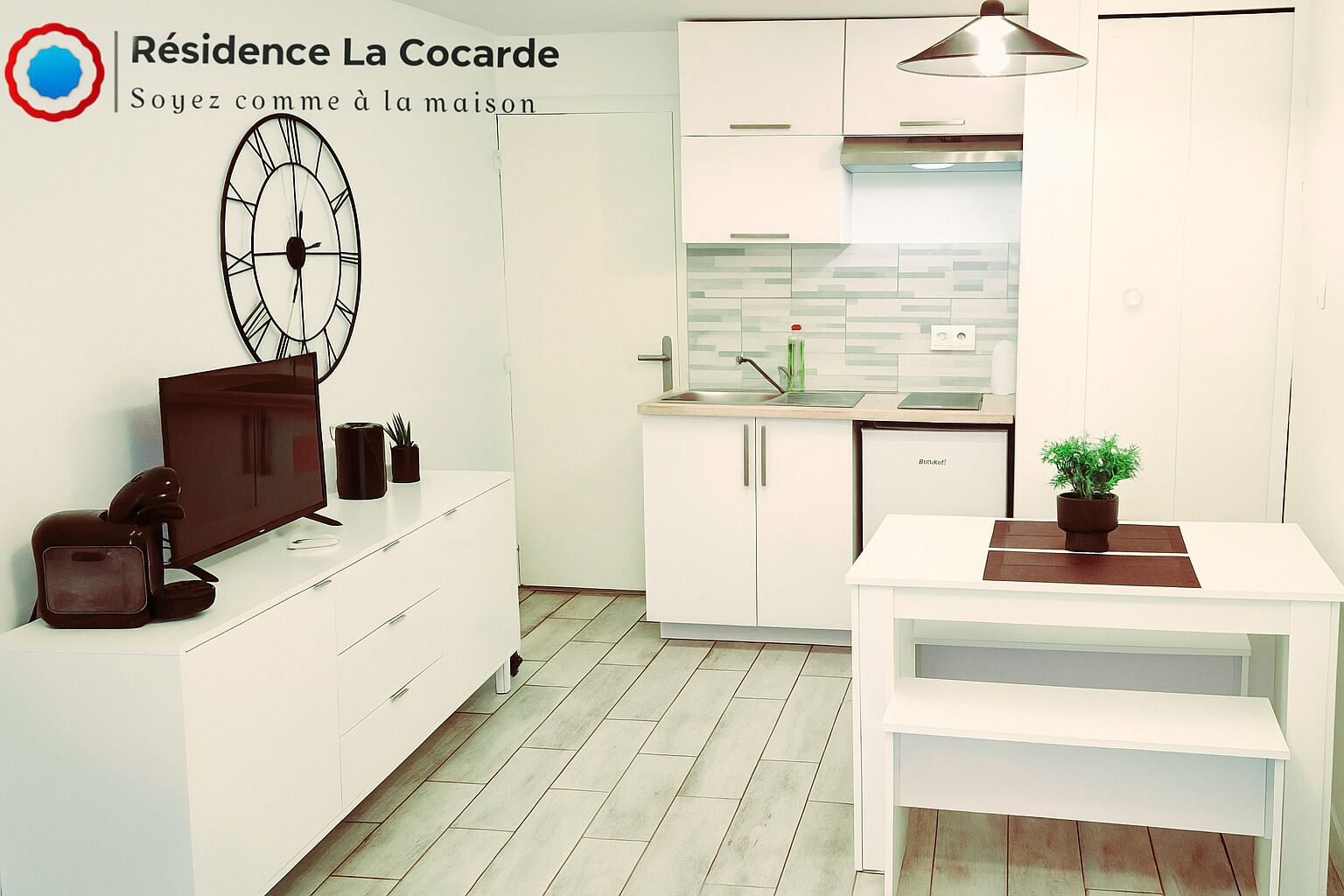 Comfort Studio | Private kitchen | Fridge, microwave, stovetop, espresso maker