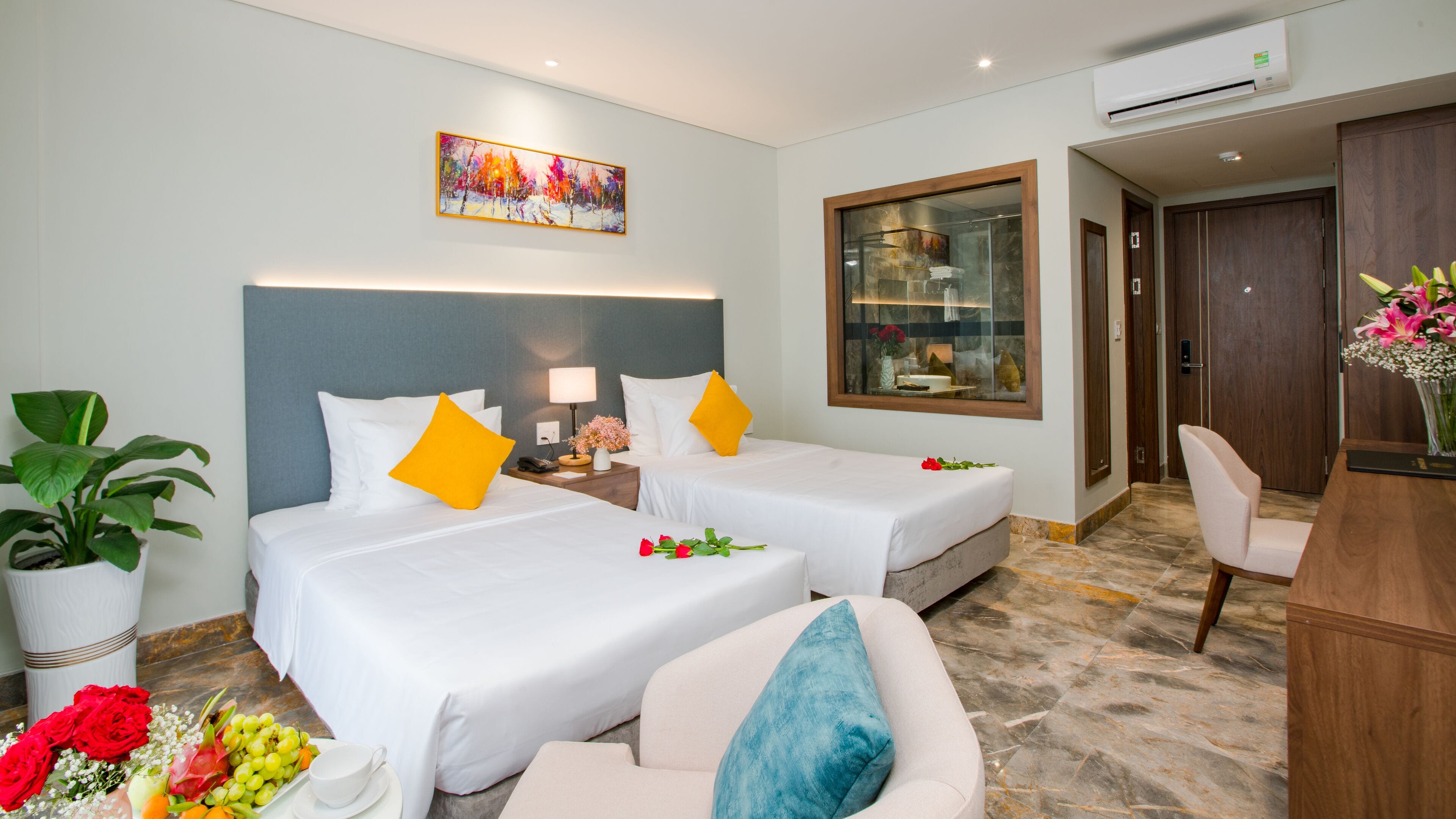 Quarto casal ou duplo luxo | Roupas de cama premium, camas Tempur-Pedic