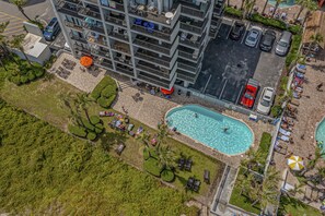 Exterior - Turtle Cove, Spectacular Ocean Front 1 bedroom! (Myrtle Beach)