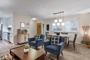 Smart TV, stereo, offices