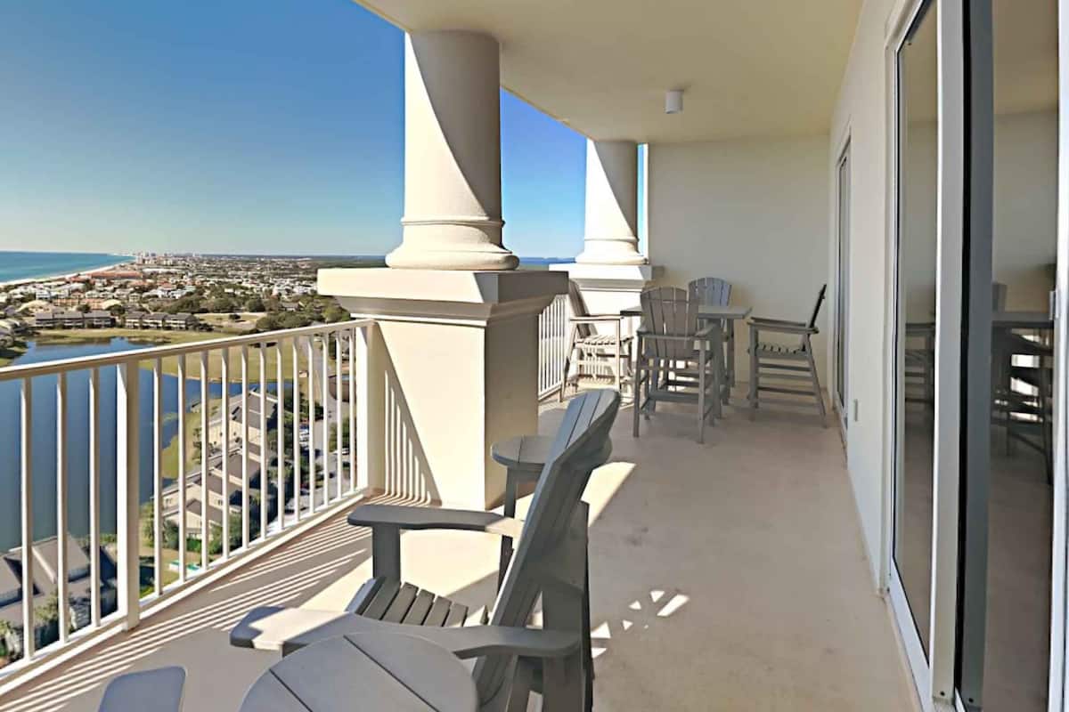 Condo, Multiple Beds, Balcony, Ocean View (#2302 - No Pets Allowed) | Pemandangan balkon