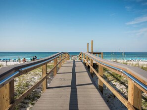 Condo (4 Bedrooms) | Property amenity - Azure #317 by Southern Vacation Rentals (Fort Walton Beach)