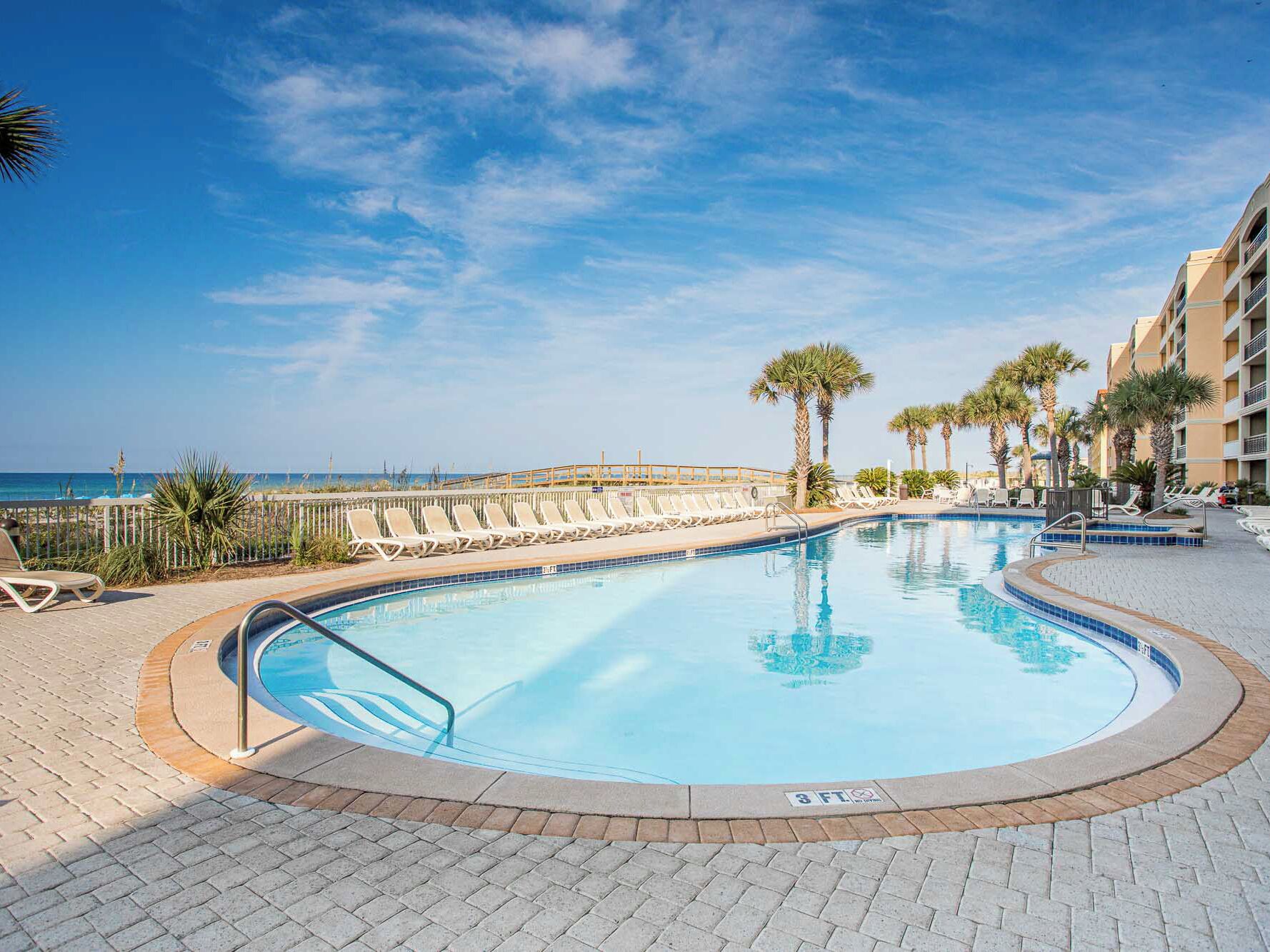 Condo (4 Bedrooms) | Property amenity