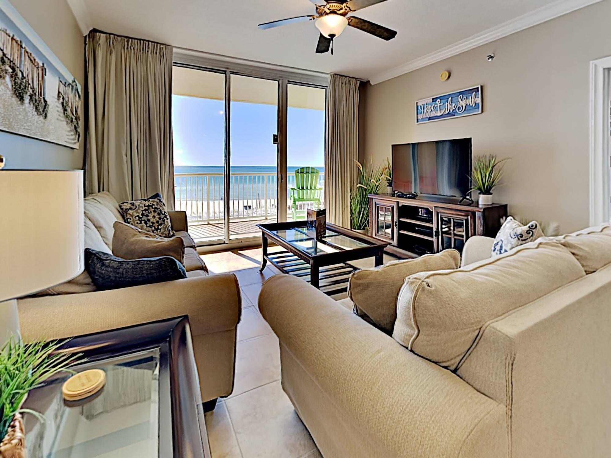 Condo (4 Bedrooms) | Property amenity