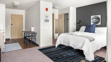 1 bedroom, iron/ironing board, free WiFi, bed sheets