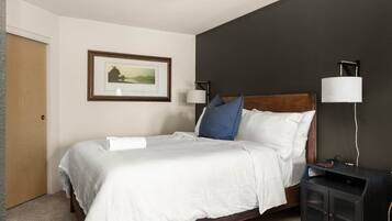 1 chambre, fer et planche Ă repasser, Wi-Fi gratuit, draps fournis