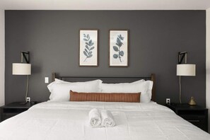 1 chambre, fer et planche à repasser, accès au Wi-Fi (inclus)