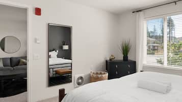 1 chambre, fer et planche à repasser, accès au Wi-Fi (inclus)