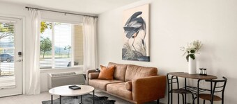 The Modoc | Stylish Stay in Paradise