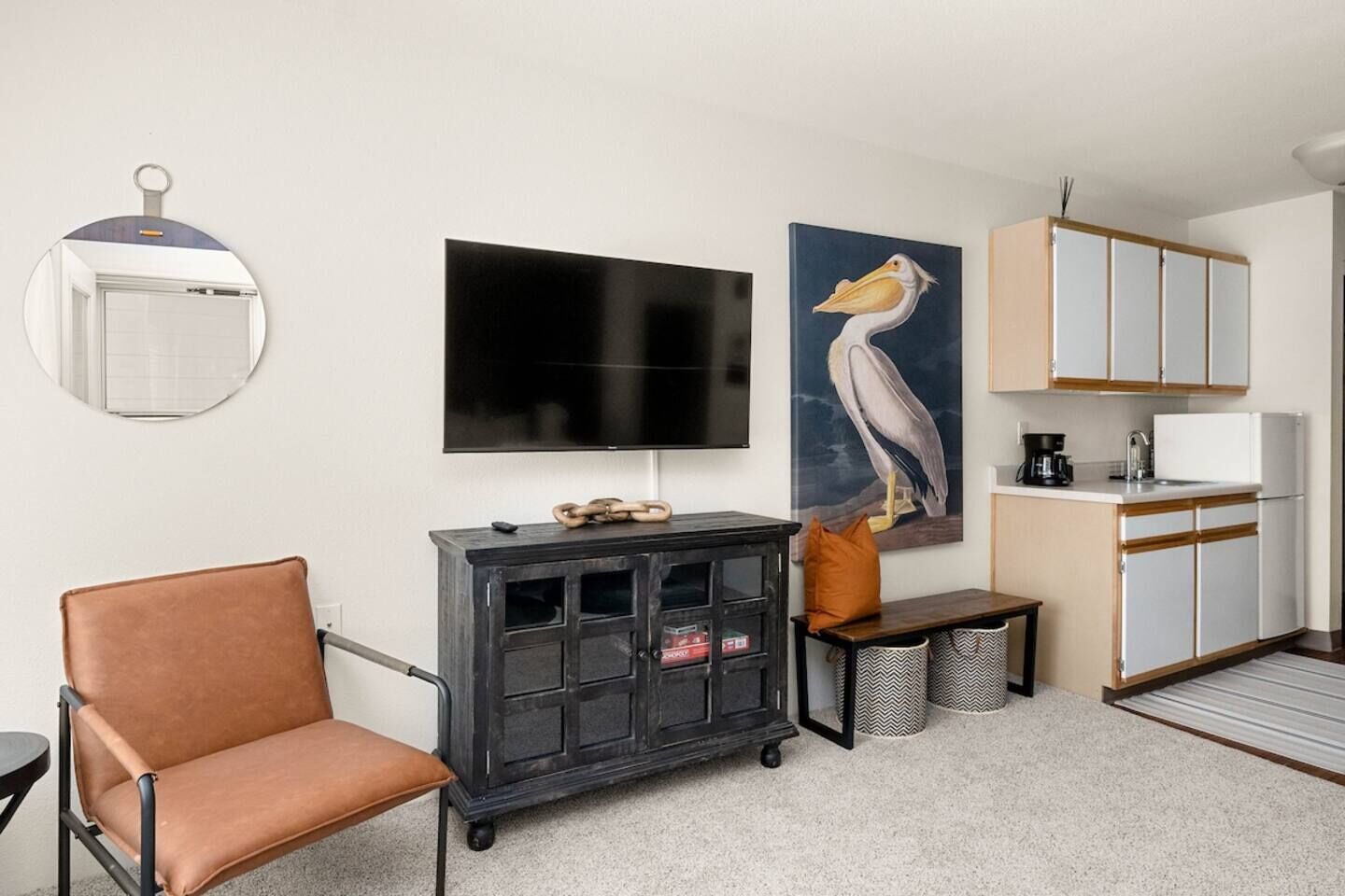 Smart TV, fireplace, foosball, books