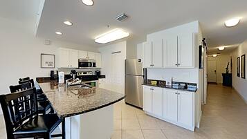 Appart'hôtel (#205 - No Pets) | Cuisine privée